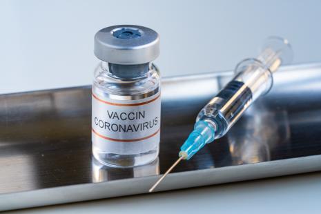 Illustration sur la vaccination contre les coronavirus.