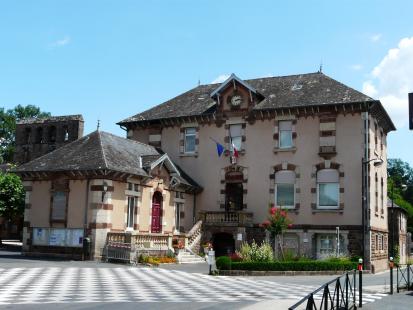 La mairie de Saint-Pantaléon-de-Larche