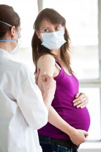 Les gynécologues ont plaidé pour que les femmes enceintes aient accès aux vaccins Covid, sans succès pour l’instant