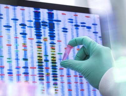 Recherche sur l'ADN de mutations oncogéniques ciblables ou prédictives